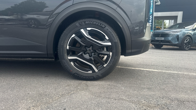 Peugeot 3008 157kW Allure 73kWh 5dr Auto Electric Estate - Image 7